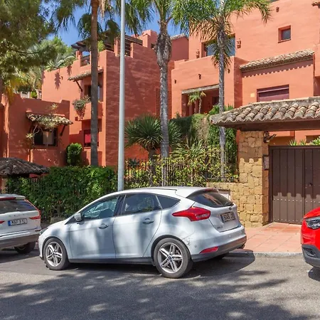 Xpce D Carlos Gardens מארבלה